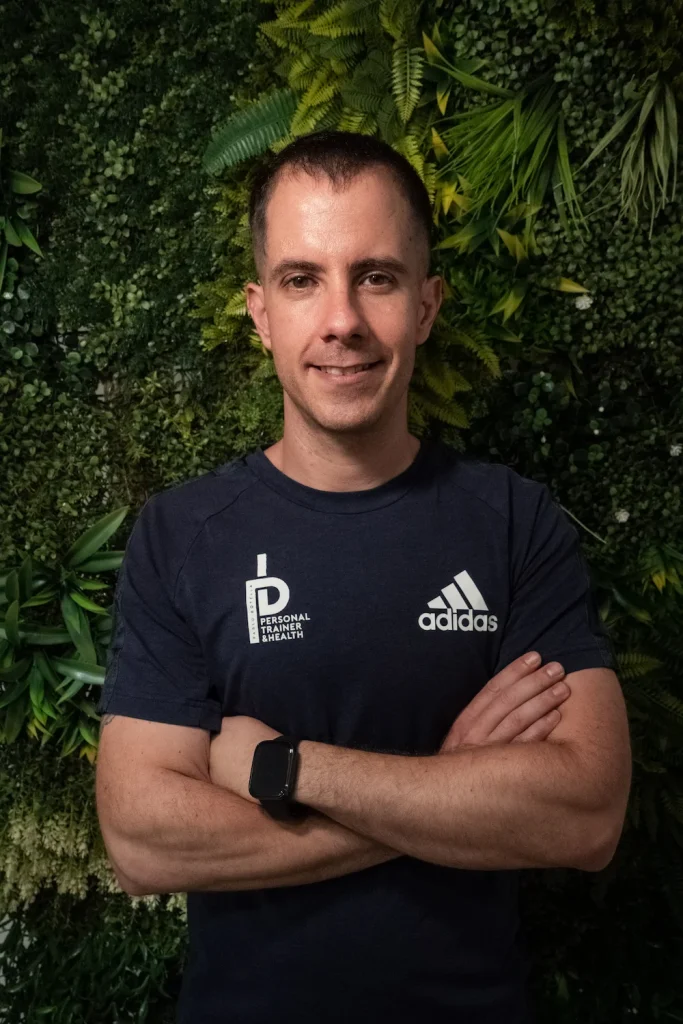 Entrenador Carlos, gimnasio Santa Pola, Alicante