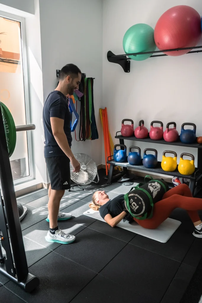 Hip thrust gimnasio Pablo Botella Santa Pola, Alicante