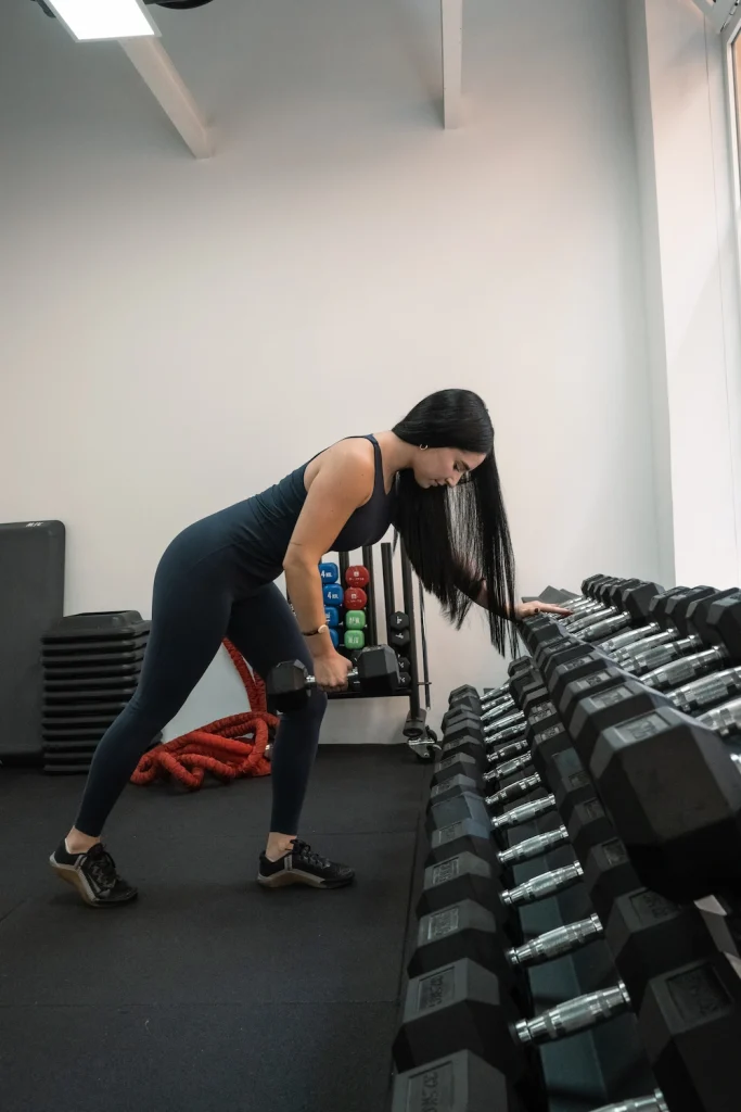 Remo con barra gimnasio Pablo Botella